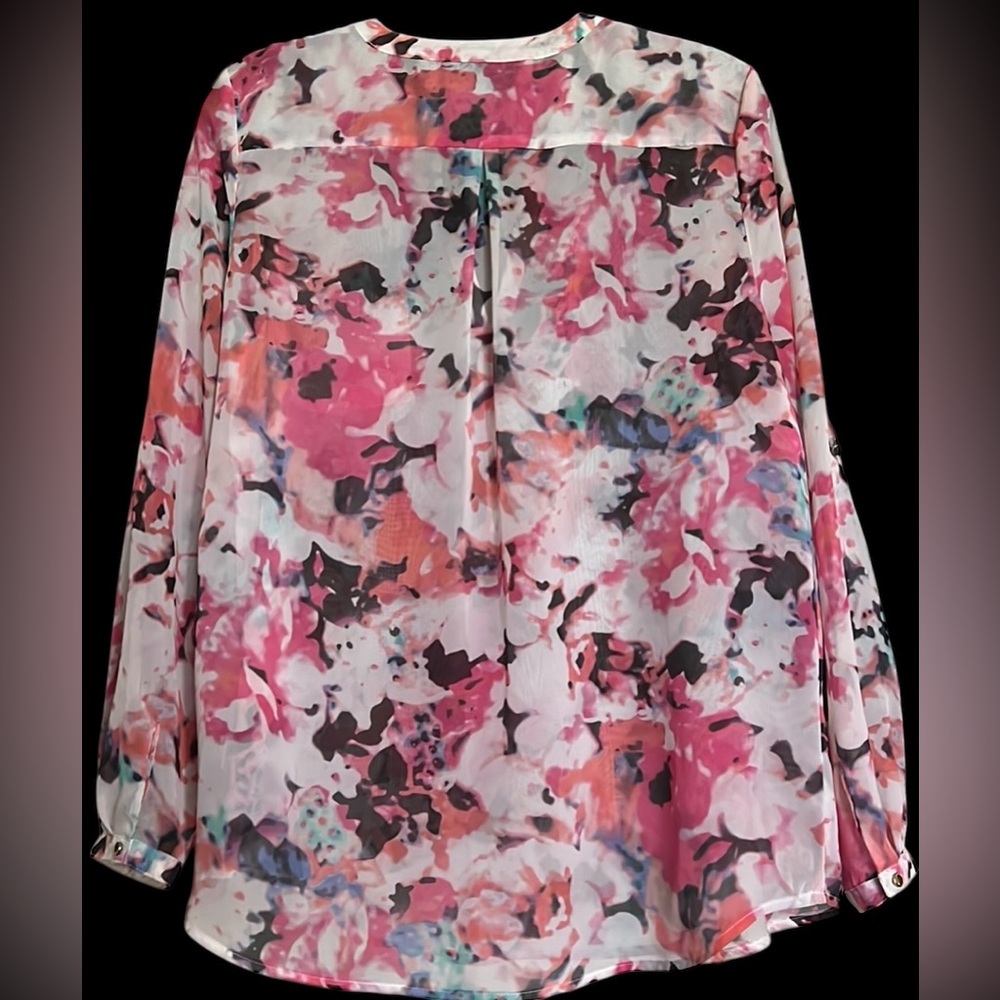 APT 9 Sheer Pink/Coral/Gray/White Watercolor V-Neck Button Front Top,Large, GUC. - Picture 11 of 13